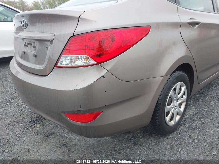 2014 Hyundai Accent Gl VIN: KMHCT4AE1EU749682 Lot: 12616782