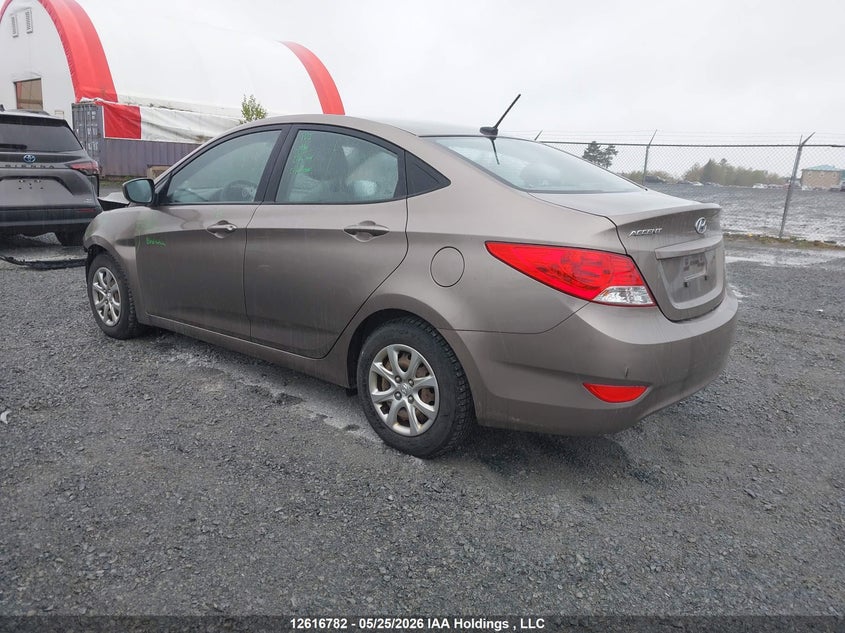 Vin: kmhct4ae1eu749682, lot: 3015767, hyundai accent gl 20143