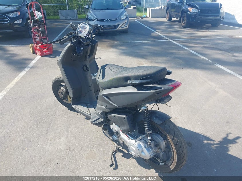 2023 PIAGGIO TYPHOON BIKE N/A