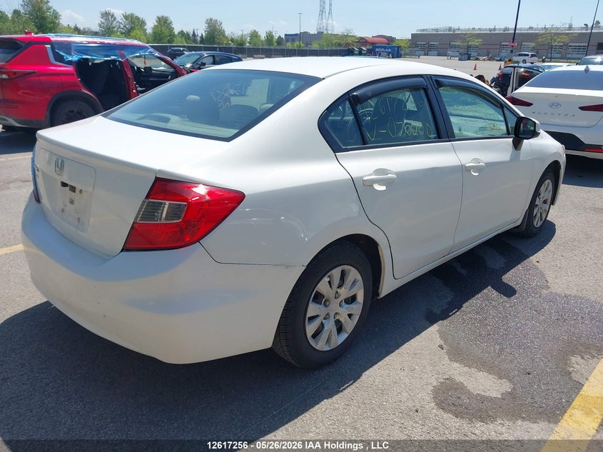 2HGFB2F49CH056000 2012 Honda Civic 1.8 white