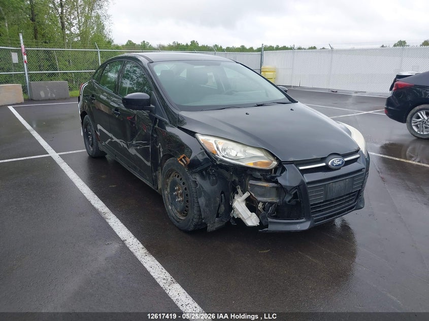 Vin: 1fahp3f21cl425342, lot: 3016458, ford focus se 2012 img_1
