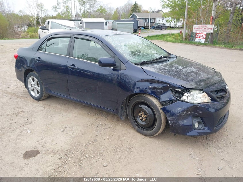 2013 TOYOTA COROLLA LE