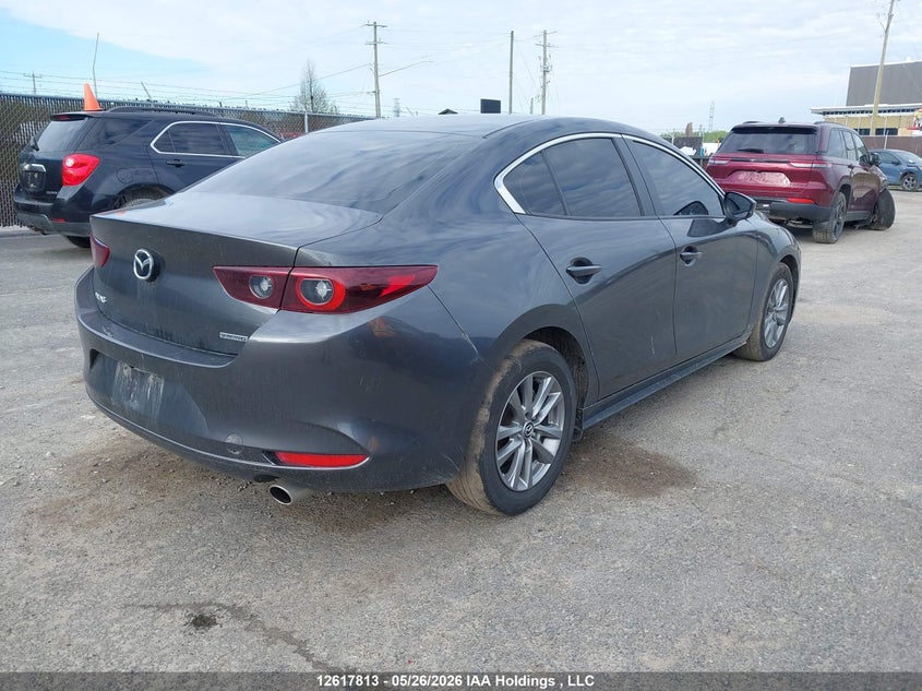 Vin: jm1bpacm3s1756928, lot: 3016890, mazda mazda3 gs 20254