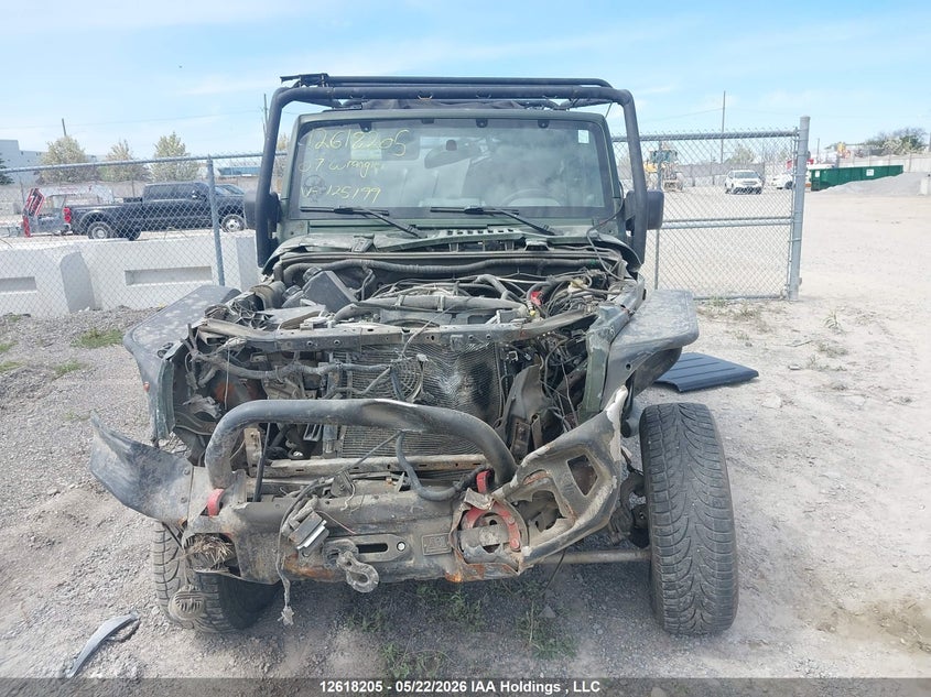 2007 Jeep Wrangler X VIN: 1J4FA24127L125199 Lot: 12618205