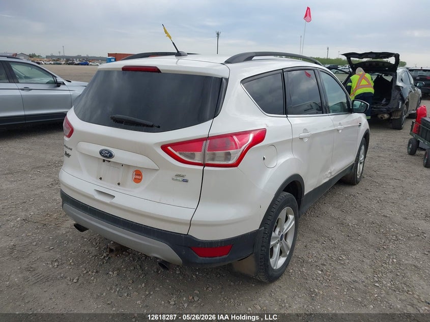 Vin: 1fmcu9gx2fuc50569, lot: 3017384, ford escape se 20154