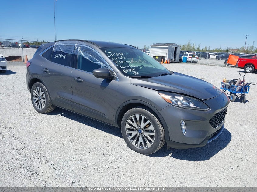 Vin: 1fmcu9j93mua74994, lot: 3017589, ford escape titanium 2021 img_1