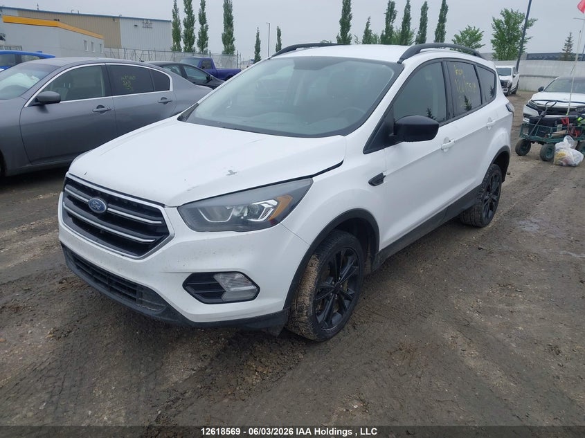 Vin: 1fmcu9g98hue80413, lot: 3017689, ford escape se 20172