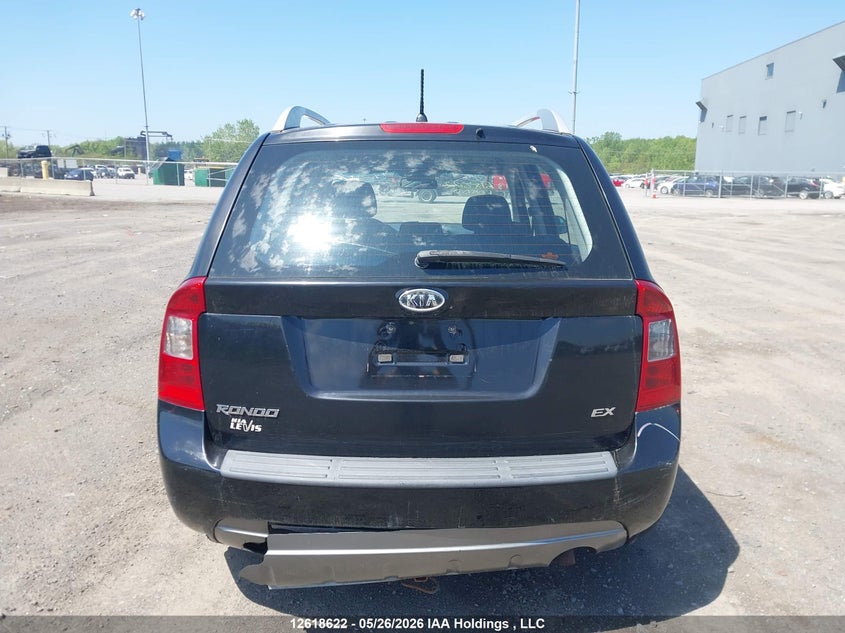 2011 Kia Rondo VIN: KNAHH8A83B7338269 Lot: 12618622
