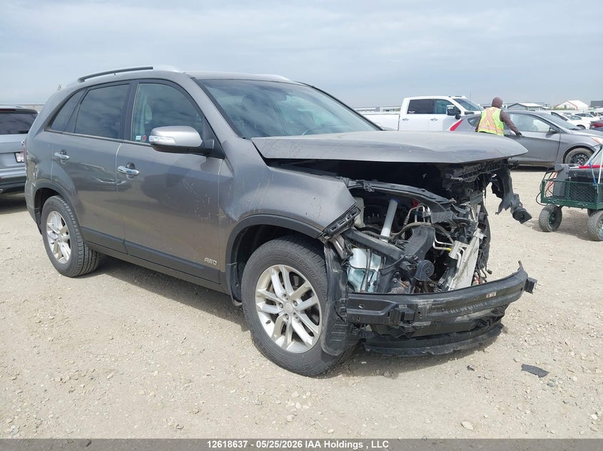 Vin: 5xyktca65eg479358, lot: 3017757, kia sorento lx 2014 img_1