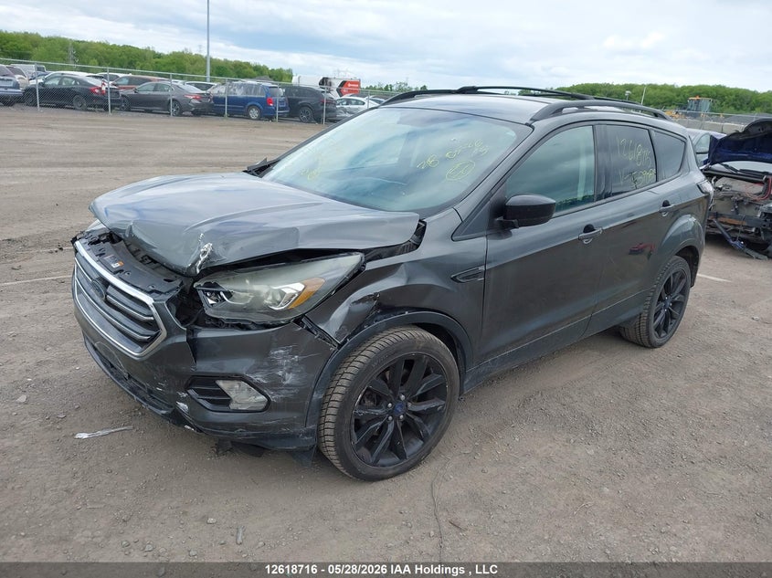 Vin: 1fmcu9gd3hue59084, lot: 3017836, ford escape se 20172