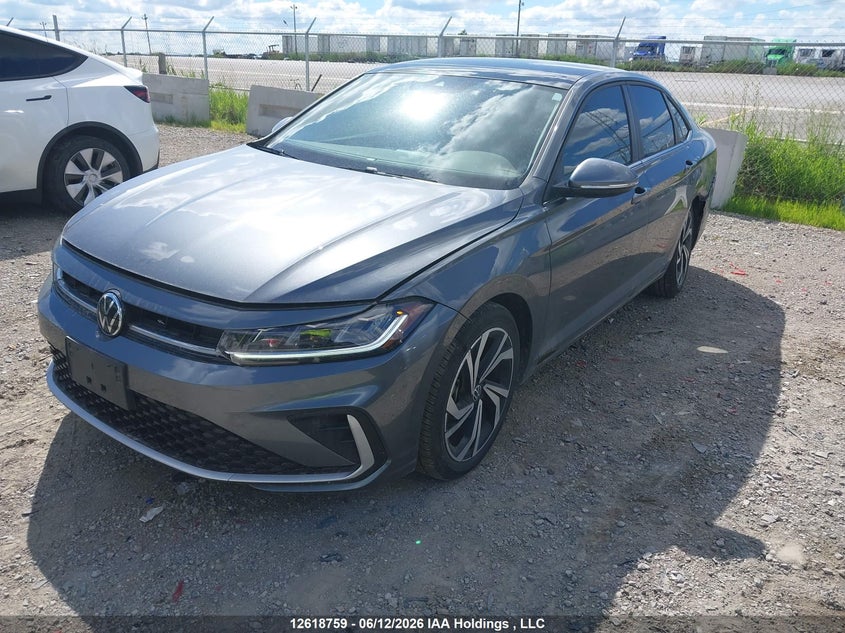 2025 Volkswagen Jetta, Левый бок, IAAI, VIN 3VWGX7BU5SM088477 — фото 2