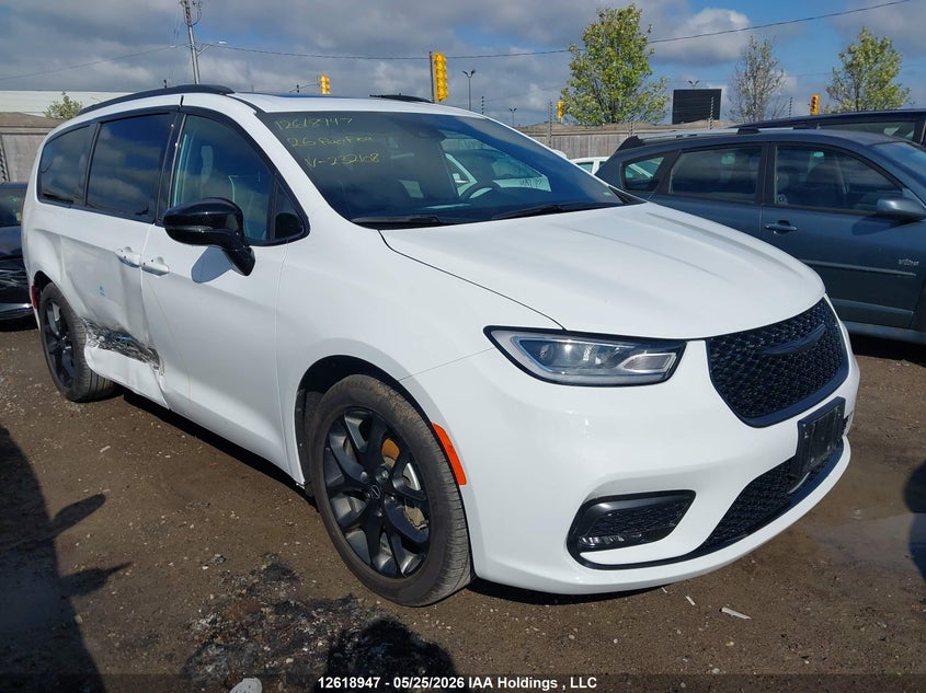 2C4RC1GG3TR232108 CHRYSLER PACIFICA Photo 1
