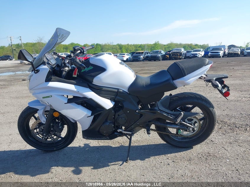 2015 Kawasaki Ex650 F VIN: JKAEXEF19FDA22267 Lot: 12618956