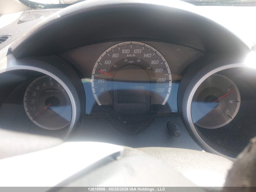 2014 Honda Fit Dx-A VIN: LUCGE8H35E3004298 Lot: 12618986