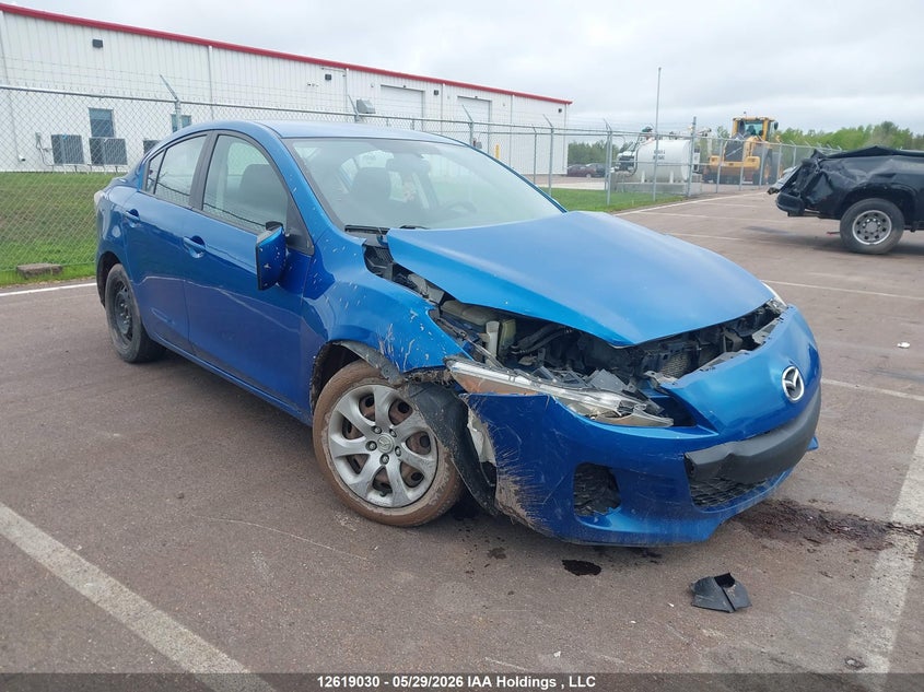 Vin: jm1bl1uf4d1771680, lot: 3018176, mazda 3 i 2013 img_1