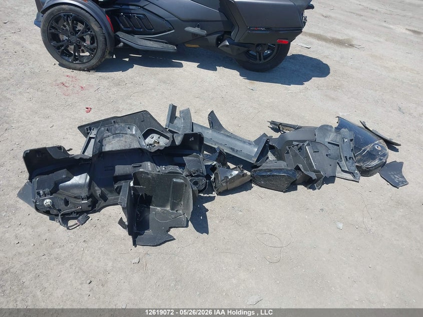 2025 CAN-AM/ BRP SPYDER MOTO 3