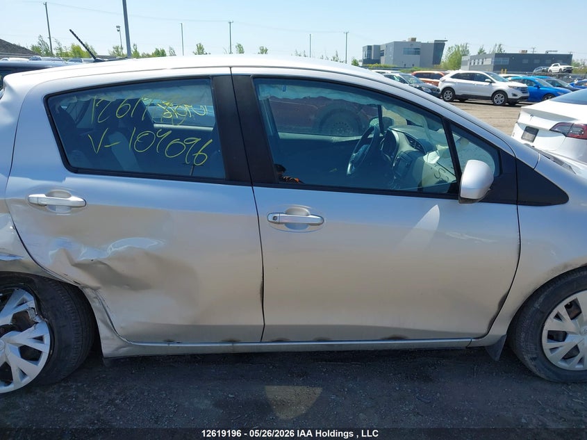 2019 Toyota Yaris L/Le/Se VIN: VNKKTUD39KA104096 Lot: 12619196