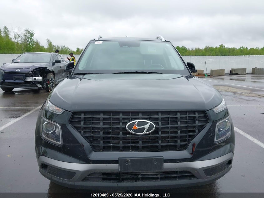 2023 Hyundai Venue Sel/Limited VIN: KMHRC8A37PU237802 Lot: 12619489