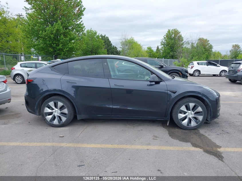 2024 Tesla Model y grey Lot 111012620125 Vin 7SAYGDEE7RF019186