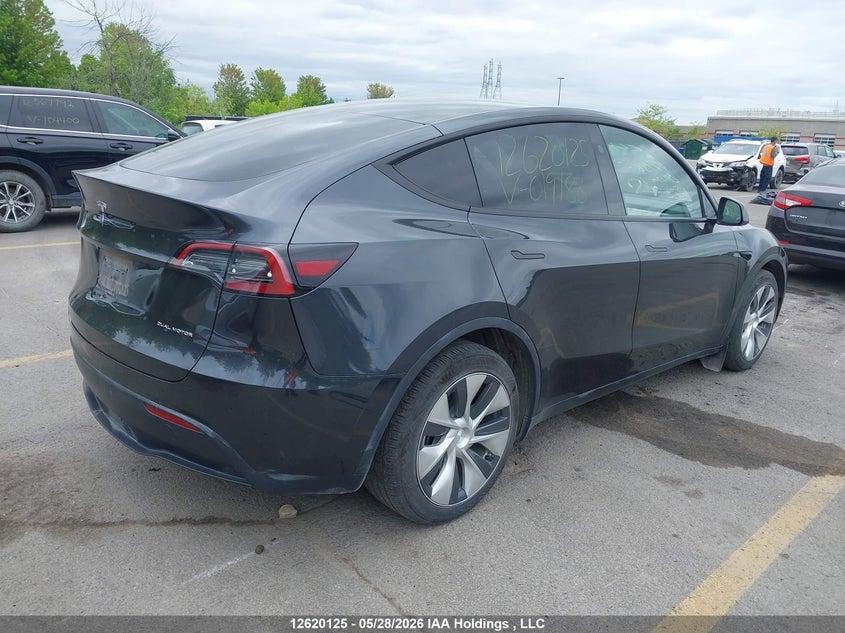 2024 Tesla Model y grey Lot 111012620125 Vin 7SAYGDEE7RF019186