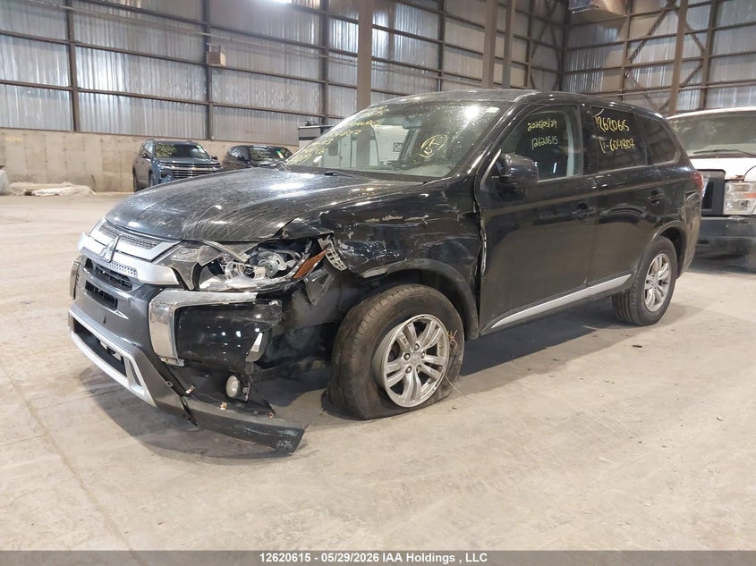 Vin: ja4az2a36lz604807, lot: 3019873, mitsubishi outlander 20202