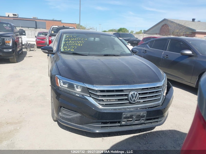 2020 Volkswagen Passat Comfortline VIN: 1VWAA7A33LC004921 Lot: 12620732