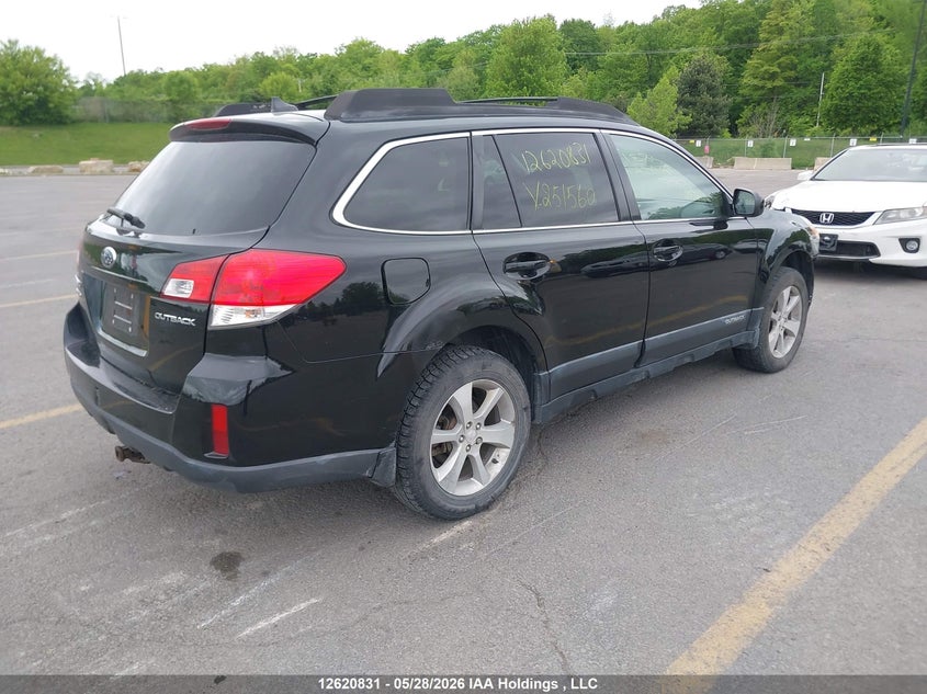 Vin: 4s4brglc1d3251560, lot: 3020116, subaru outback 2.5i limited 20134