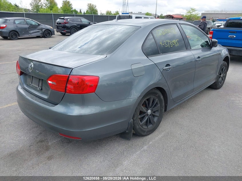 Vin: 3vw2k7aj7dm373085, lot: 3020143, volkswagen jetta 20134