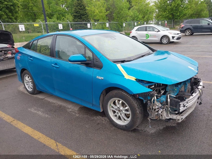 Vin: jtdkamfp2m3164260, lot: 3020475, toyota prius prime upgrade 2021 img_1