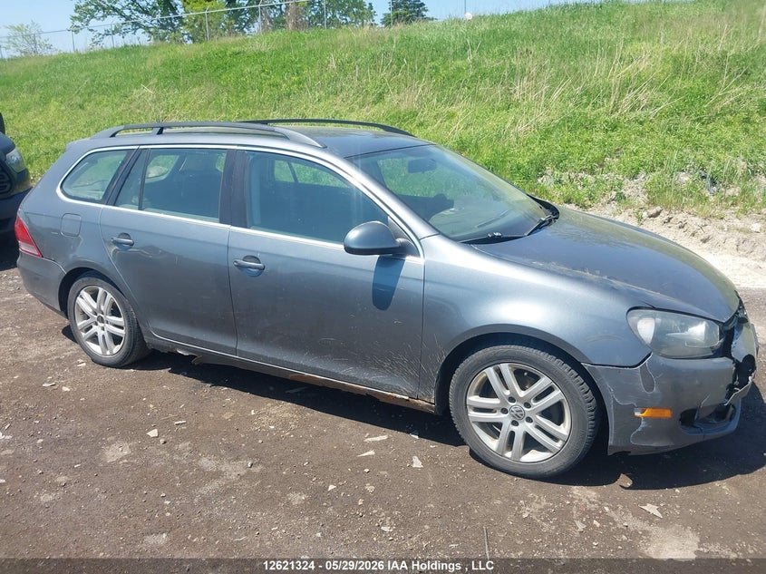 2010 Volkswagen Golf 2.5L Comfortline/2.5L Trendline VIN: 3VWKX7AJ3AM689354 Lot: 12621324