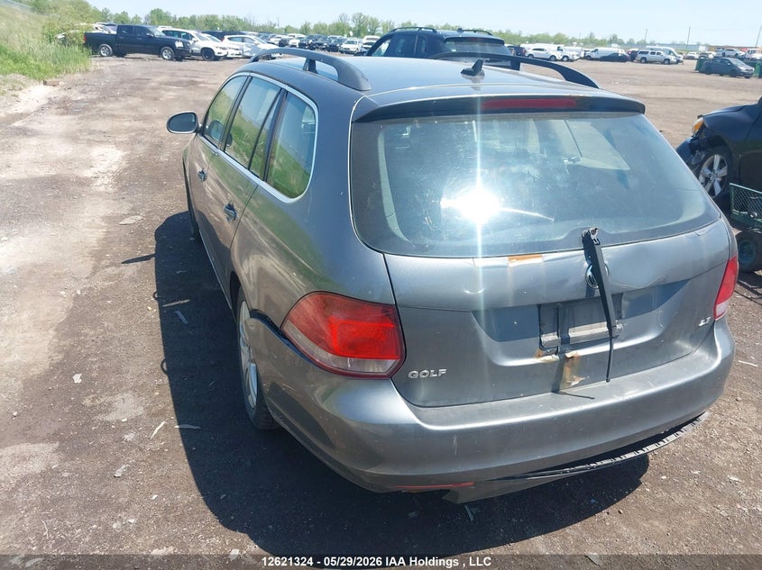 2010 Volkswagen Golf 2.5L Comfortline/2.5L Trendline VIN: 3VWKX7AJ3AM689354 Lot: 12621324