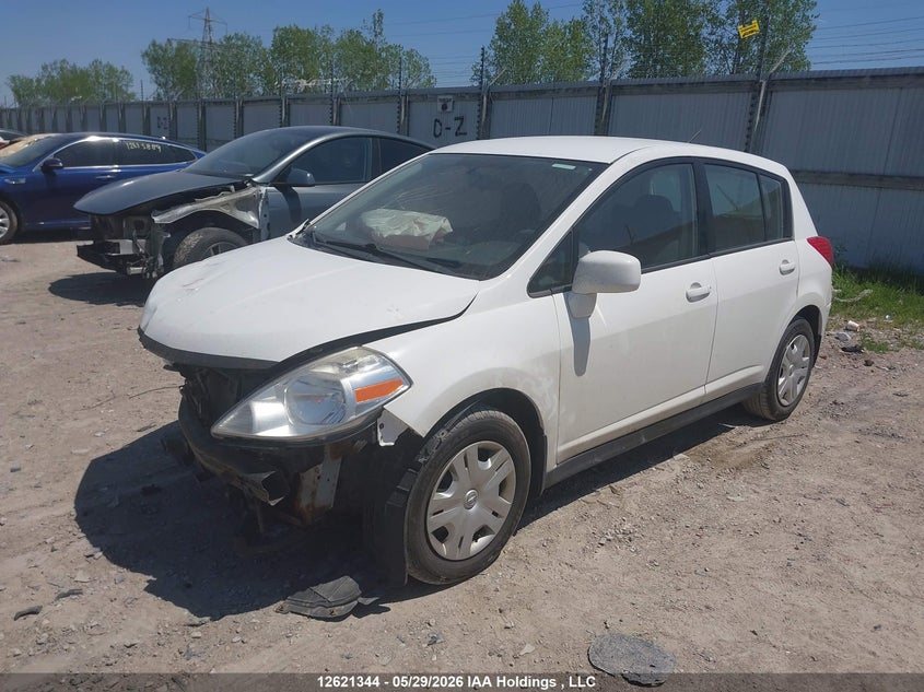 2011 Nissan Versa, Front, IAAI, VIN 3N1BC1CP8BL495443 — photo 2