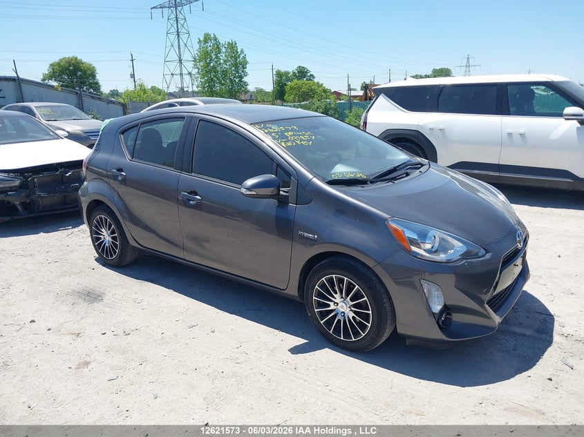 Vin: jtdkdtb31f1091854, lot: 3020905, toyota prius c technology 2015 img_1
