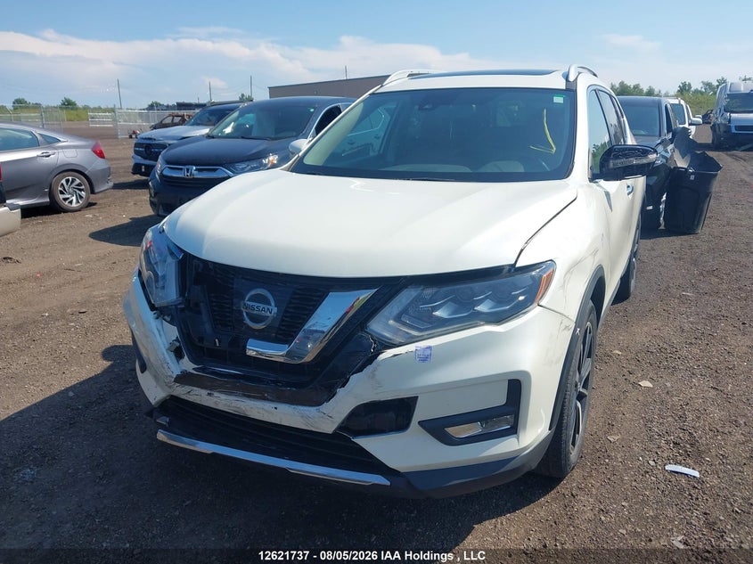 2017 Nissan Rogue, Удар спереду, IAAI, VIN 5N1AT2MV4HC857988 — фото 2