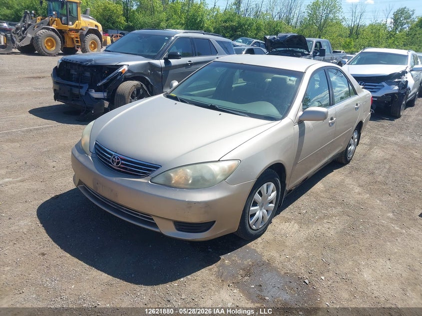 2005 Toyota Camry, Rear, IAAI, VIN 4T1BE32K65U081897 — photo 2