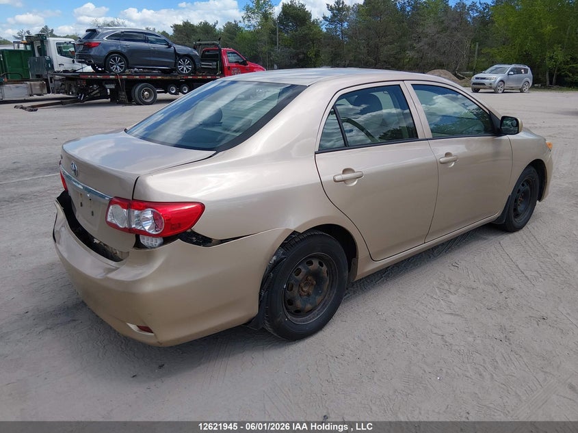 Vin: 2t1bu4ee9dc023961, lot: 3021302, toyota corolla s/le 20134