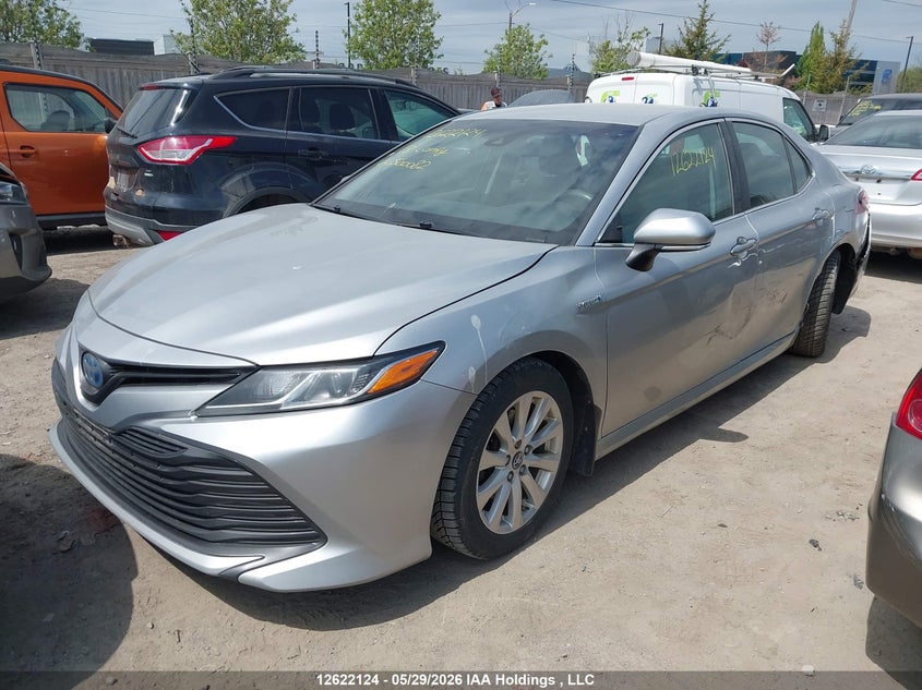 Vin: 4t1b31hk4ju500082, lot: 3021527, toyota camry hybrid le 20182