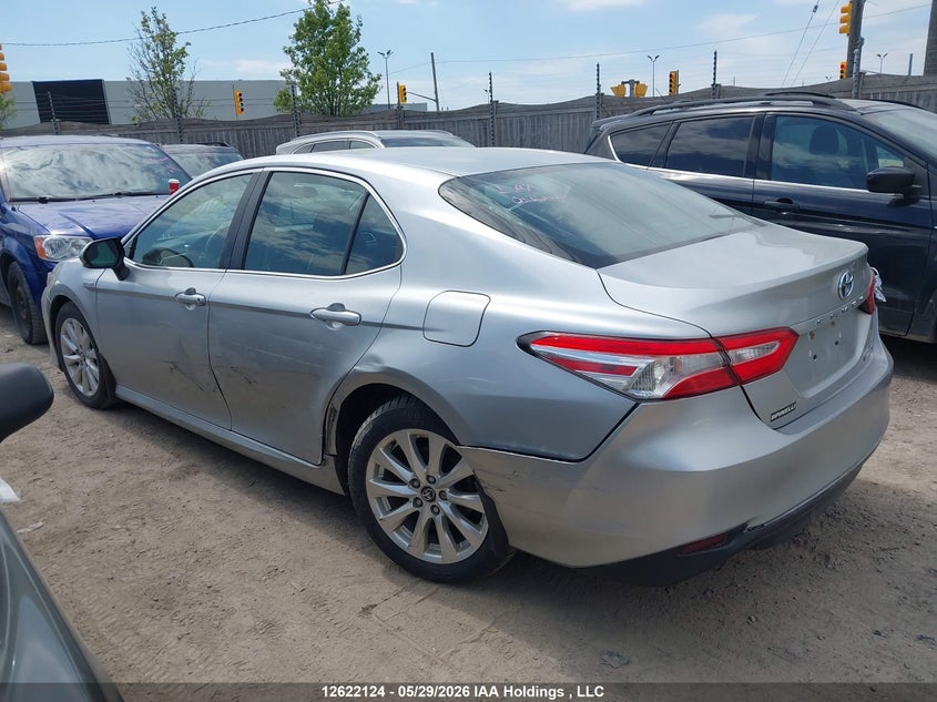 Vin: 4t1b31hk4ju500082, lot: 3021527, toyota camry hybrid le 20183