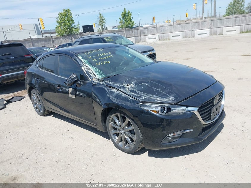 Vin: 3mzbn1w38jm237607, lot: 3021586, mazda 3 grand touring 2018 img_1