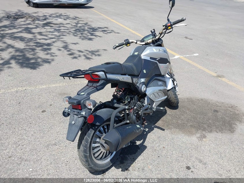 Lot image 4