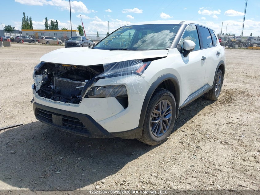 2024 Nissan Rogue S, Front, IAAI, VIN JN8BT3AB0RW437173 — photo 2