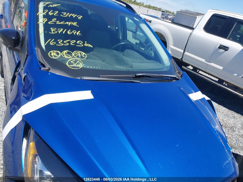 2019 Ford Escape Titanium VIN: 1FMCU9J92KUB71696 Lot: 12623448