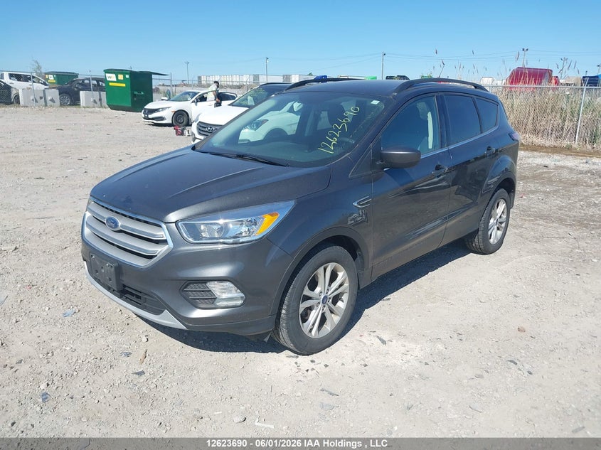 Vin: 1fmcu0gd4juc92221, lot: 3023205, ford escape se 20182