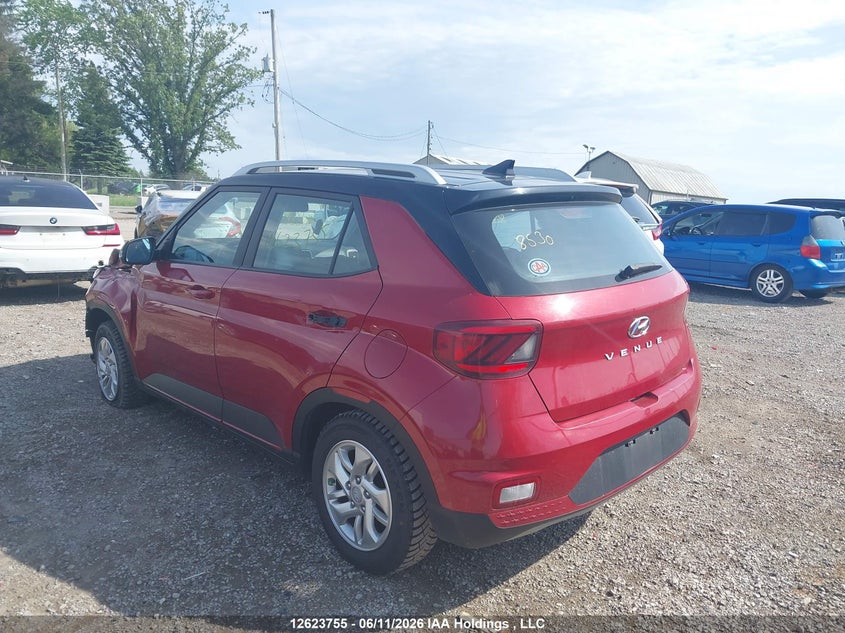 Vin: kmhrc8a30mu091111, lot: 3023275, hyundai venue preferred with two-tone body colour 20213