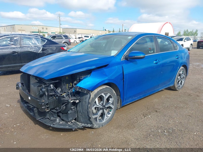 2021 Kia Forte, Front, IAAI, VIN 3KPF54AD6ME344322 — photo 2