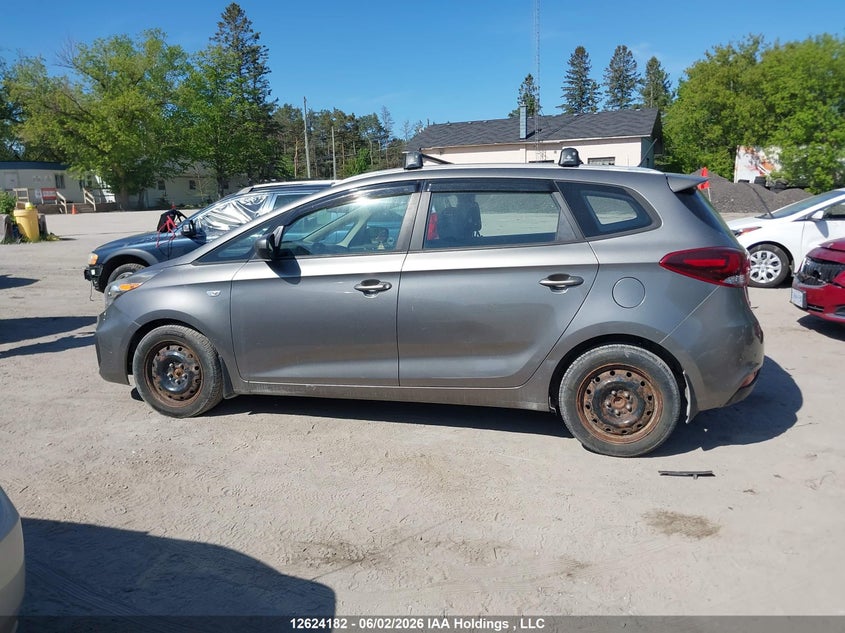2017 Kia Rondo L/Lx VIN: KNAHT8A34H7187910 Lot: 12624182