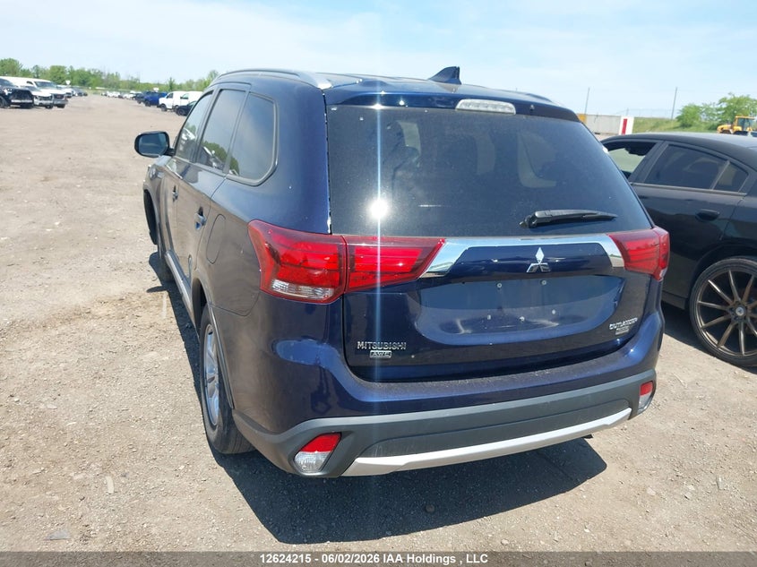 Vin: ja4az2a38hz602970, lot: 3023807, mitsubishi outlander es 20173