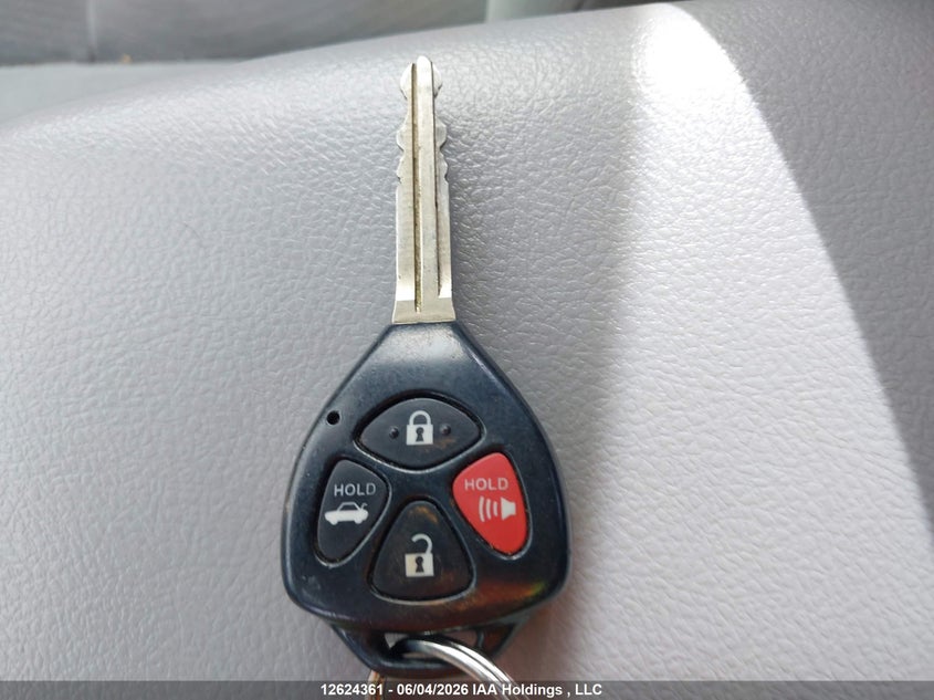 2013 TOYOTA COROLLA SEDAN 1.8L I-4 DOHC, VVT, 132HP