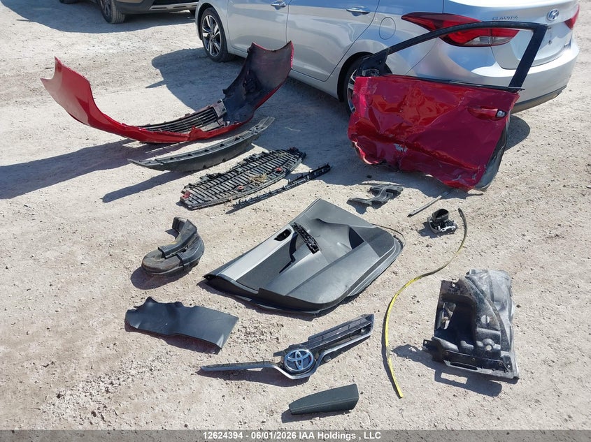 2015 TOYOTA COROLLA SEDAN 1.8L I-4 DOHC, VVT, 132HP