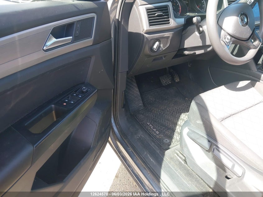 2018 Volkswagen Atlas 3.6 Fsi Trendline VIN: 1V2HR2CA7JC514306 Lot: 12624570